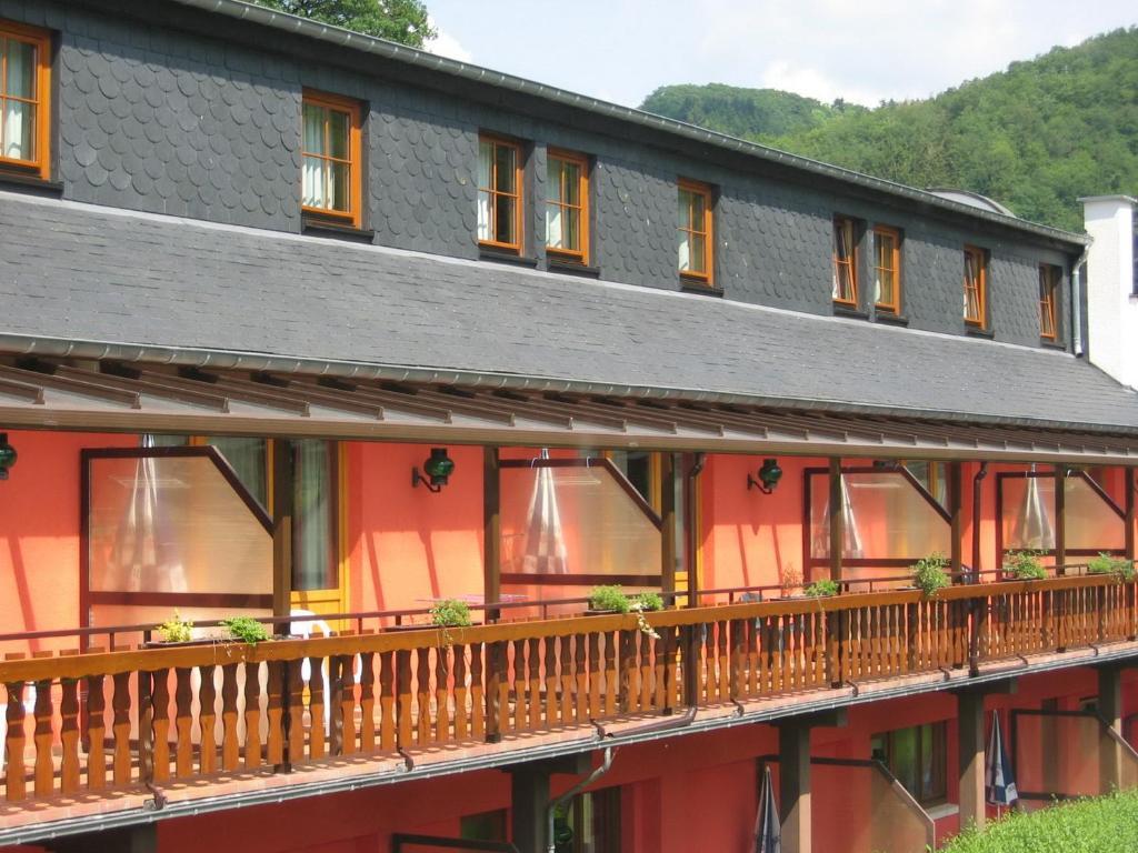 Camping De L'Our Appartements Vianden Bagian luar foto